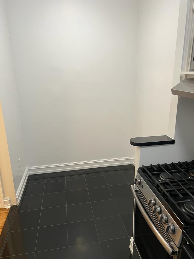 214 East 51st Street - Photo 3