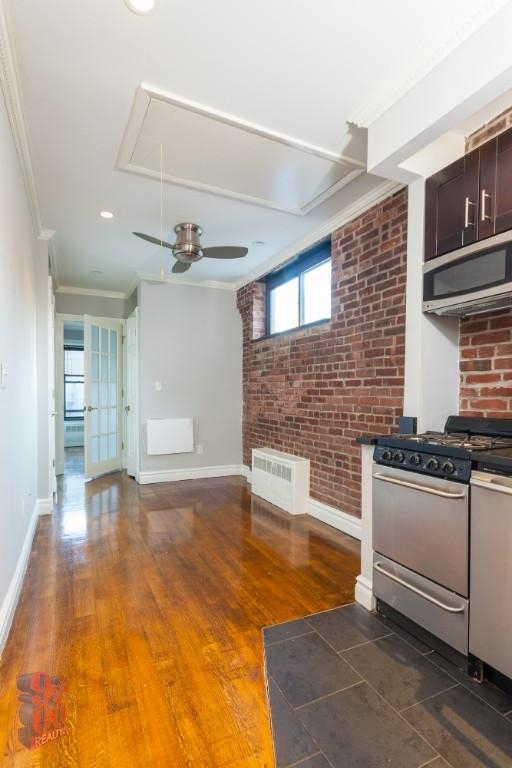 323 West 16th Street - Photo 1