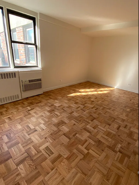 435 East 79th Street - Photo 2