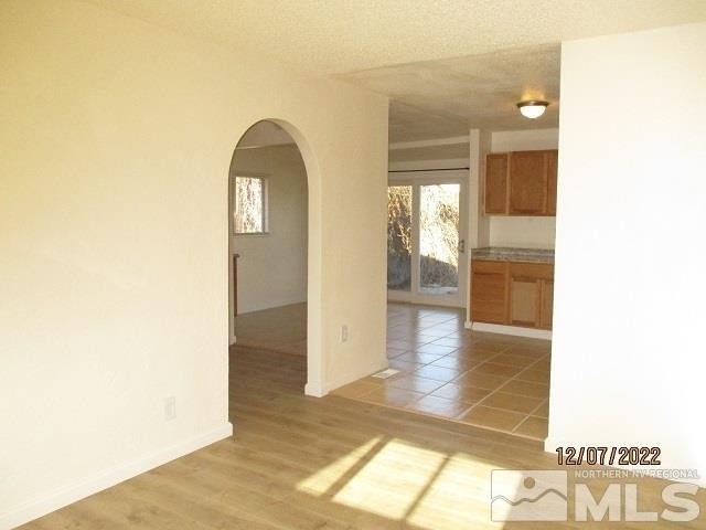 3270 Heights Dr - Photo 2