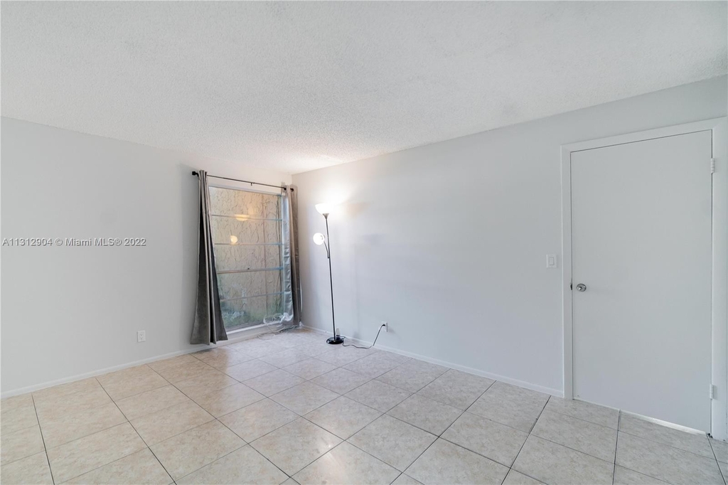 1891 Sw 81 Ave - Photo 18