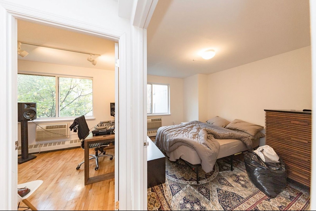 319 East 8th Street - Photo 2