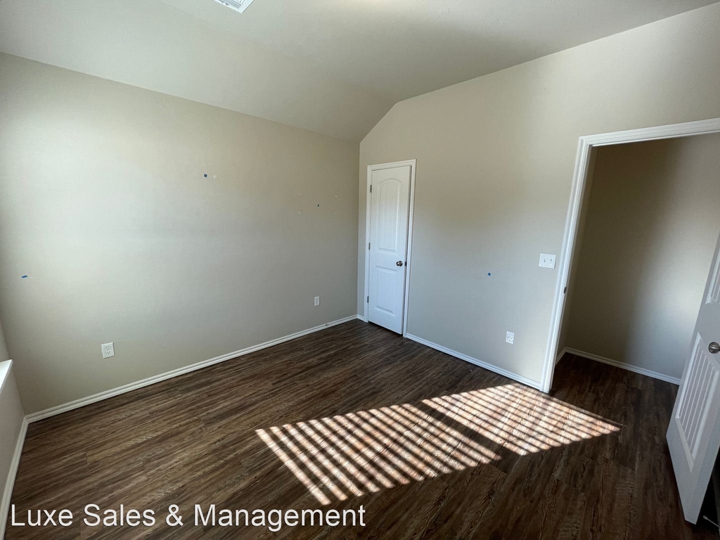 10906 Nw 119th - Photo 17