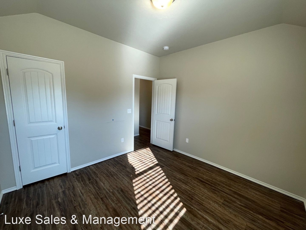 10906 Nw 119th - Photo 16