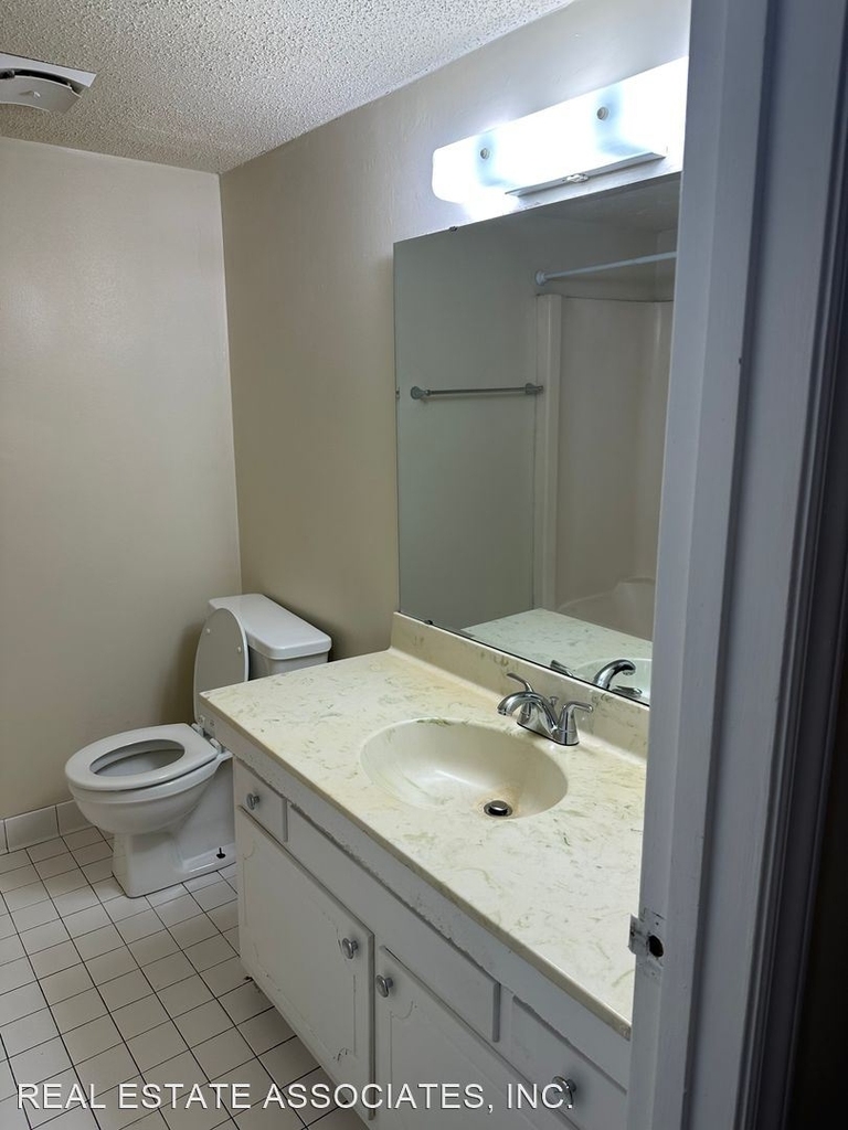 500 Umstead Drive Unit 204-d - Photo 8