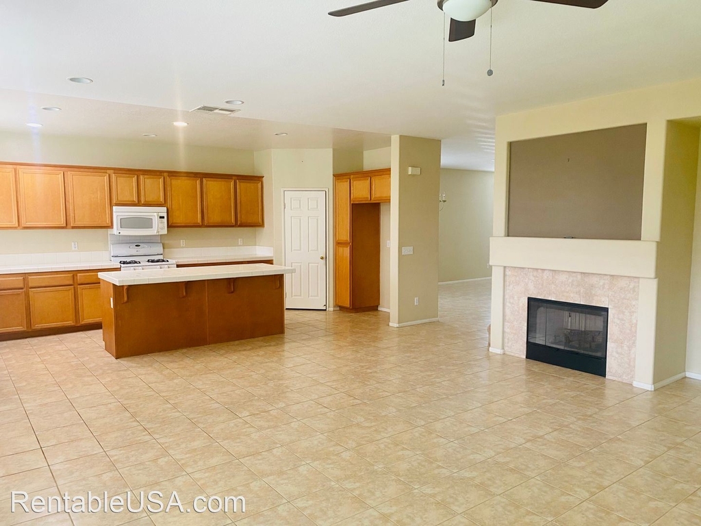 40768 Robards Way - Photo 16