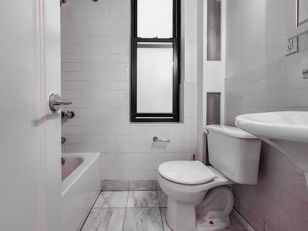 106 East 81st Street - Photo 4