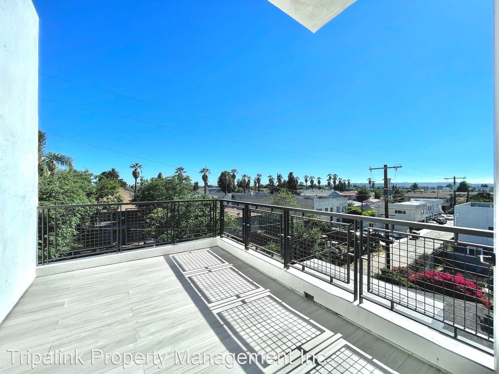 1200 W 35th St - Photo 0