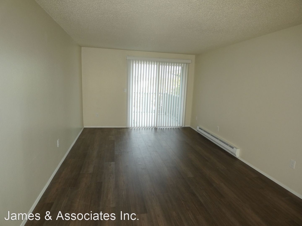 703 E Cedar St - Photo 4