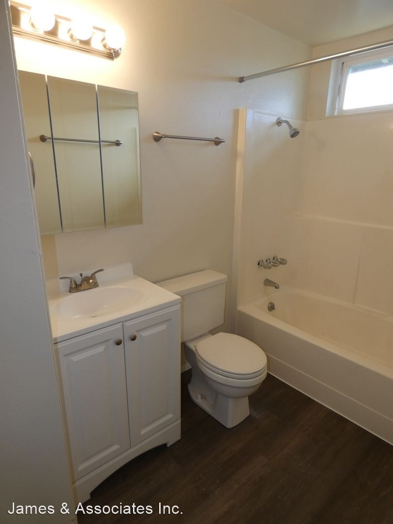 703 E Cedar St - Photo 13