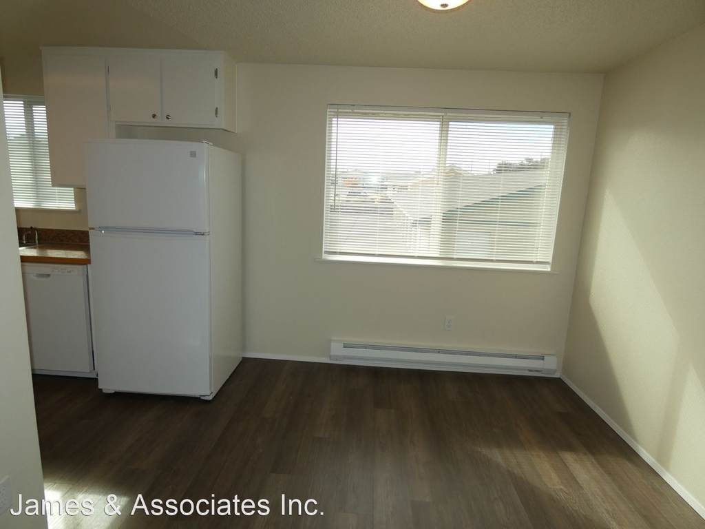 703 E Cedar St - Photo 26