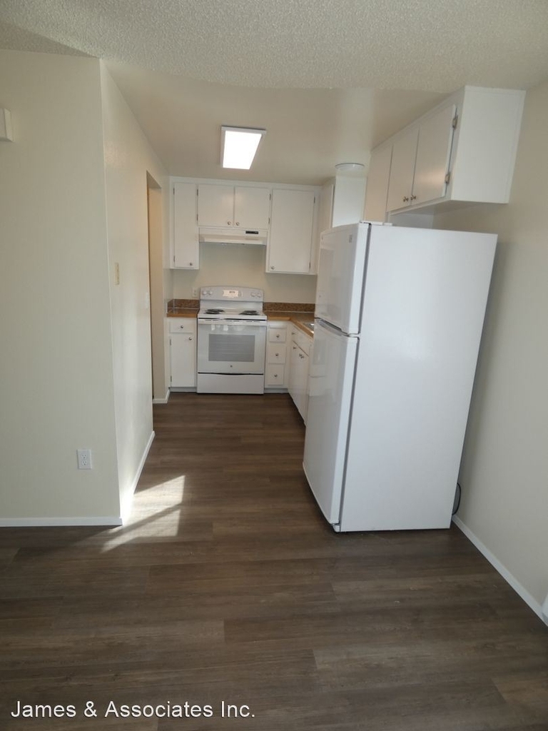 703 E Cedar St - Photo 18