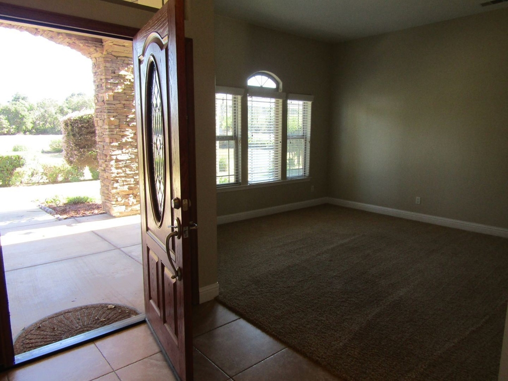 815 Live Oak Ridge - Photo 3