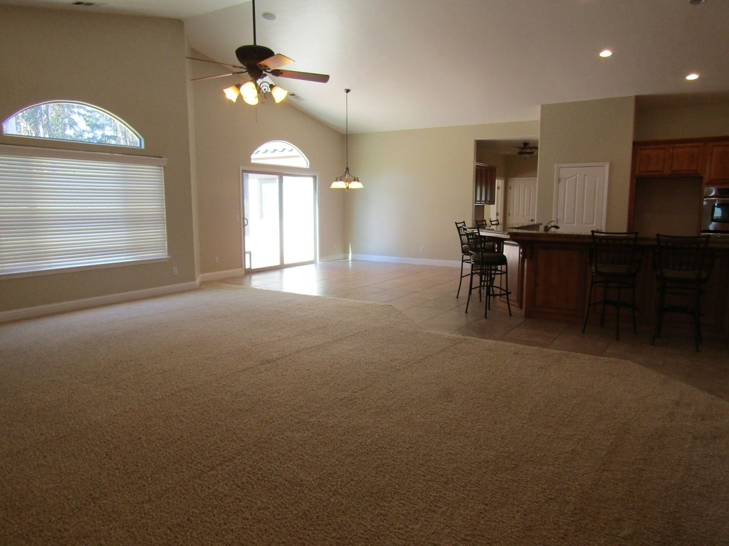 815 Live Oak Ridge - Photo 7