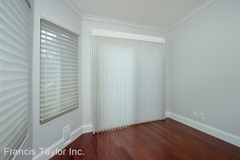 1340 Shinly Place - Photo 21