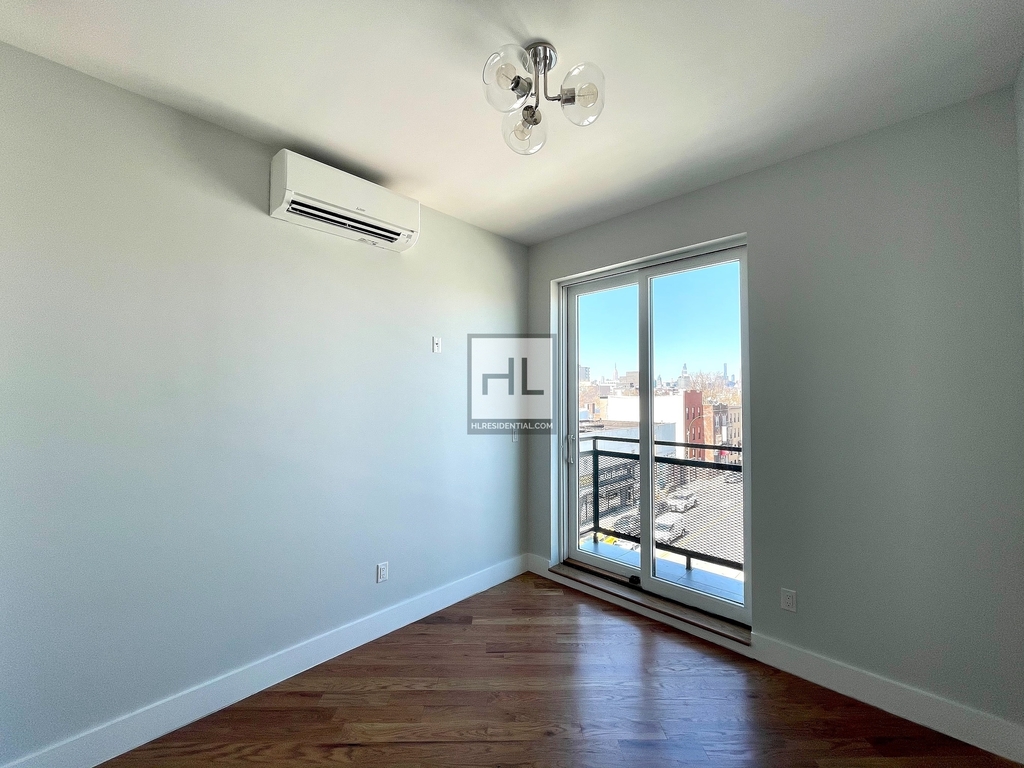 576 Grand Street - Photo 6