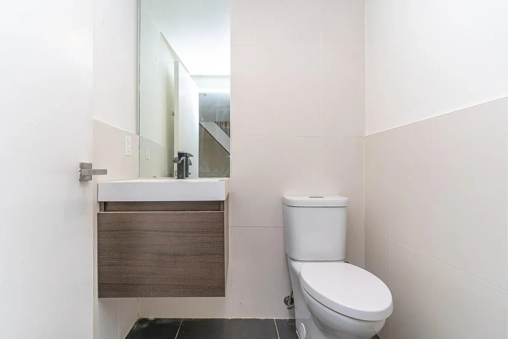 87 Montrose Avenue - Photo 10