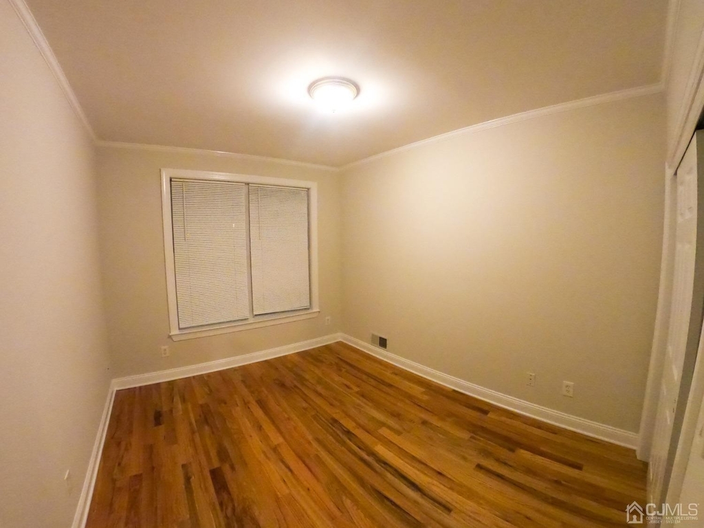 604 Middlesex Avenue - Photo 20