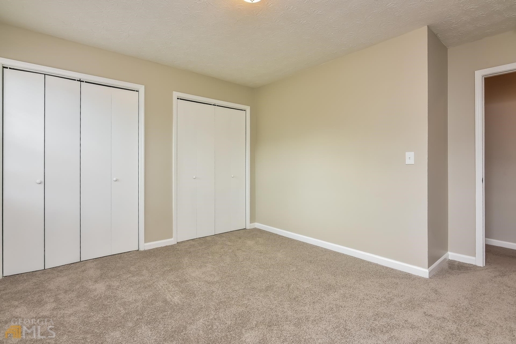 4466 Chartley Place - Photo 12