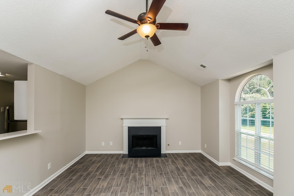 4901 Mosley Chase Court - Photo 2