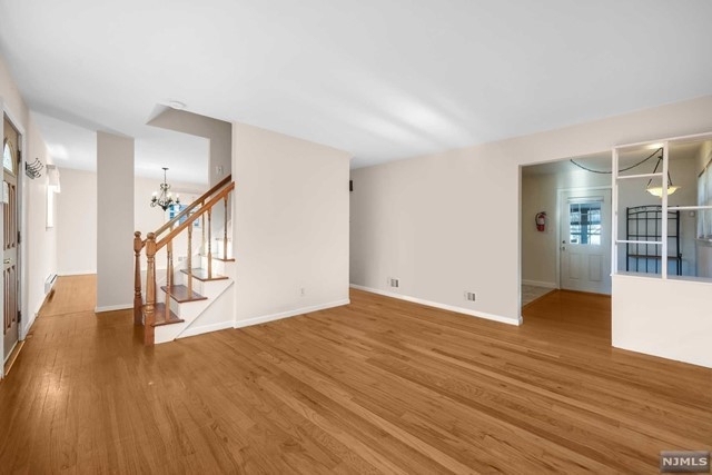 525  Oritani Place - Photo 1