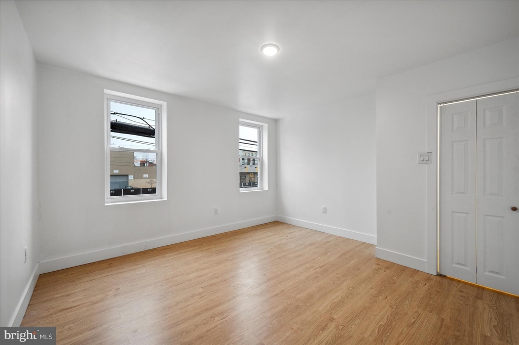 1505 N Orkney Street - Photo 8