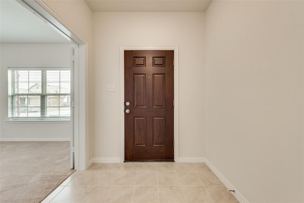 4543 Frost Avenue - Photo 2