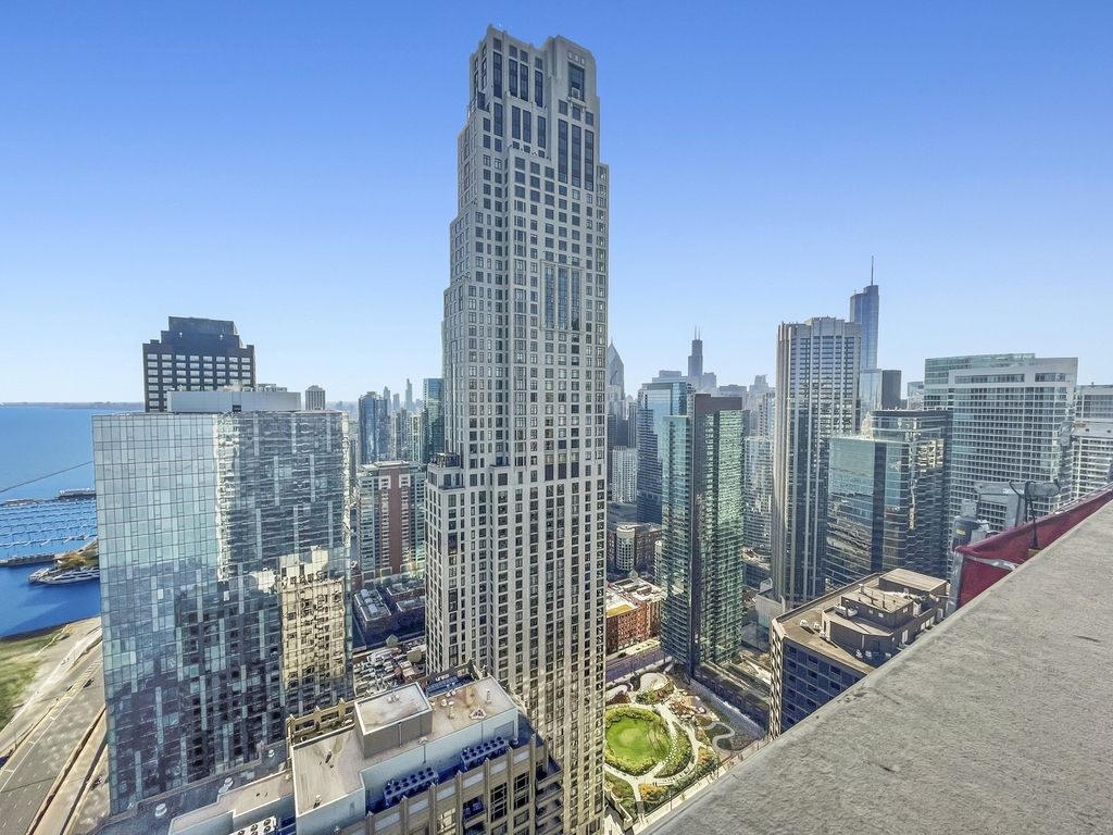 600 N Lake Shore Drive - Photo 3