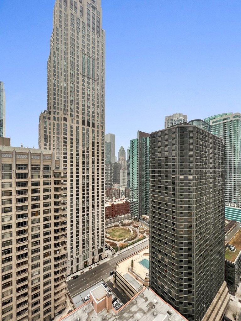 600 N Lake Shore Drive - Photo 42