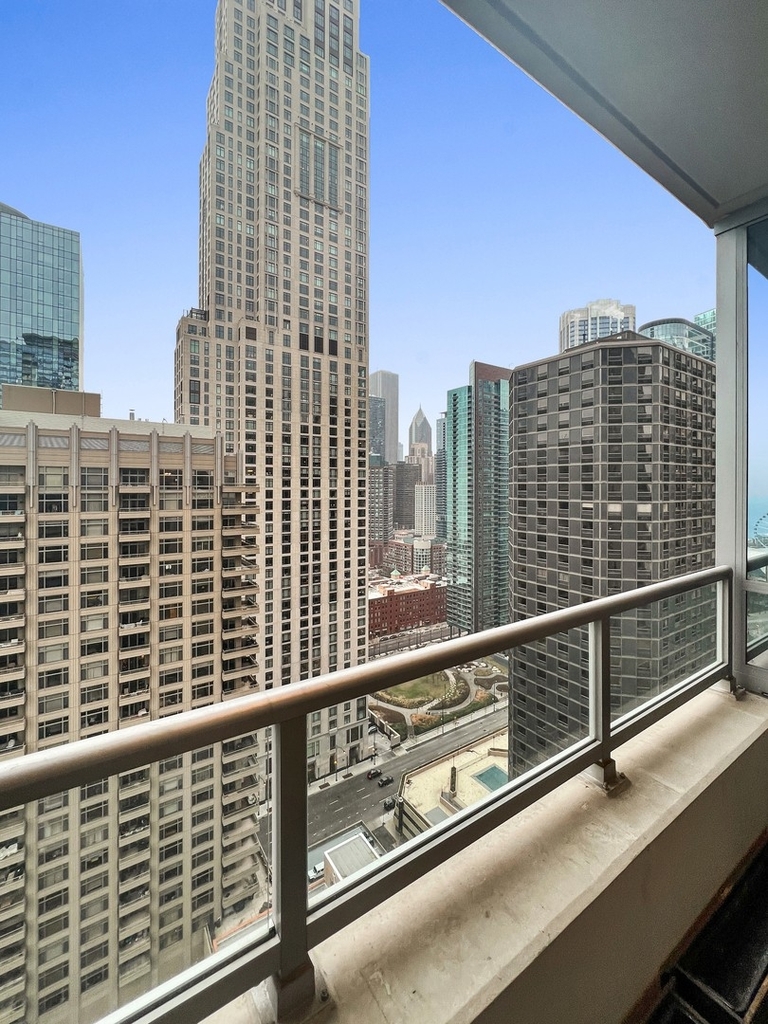 600 N Lake Shore Drive - Photo 40