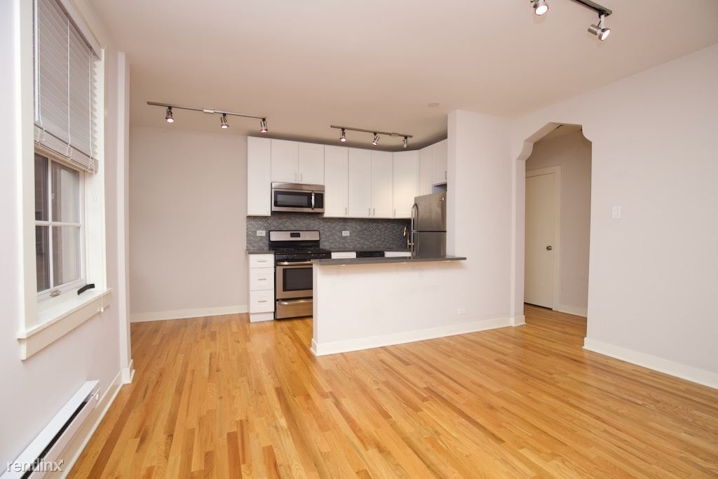 2420 N. Kedzie, Unit 102 - Photo 7