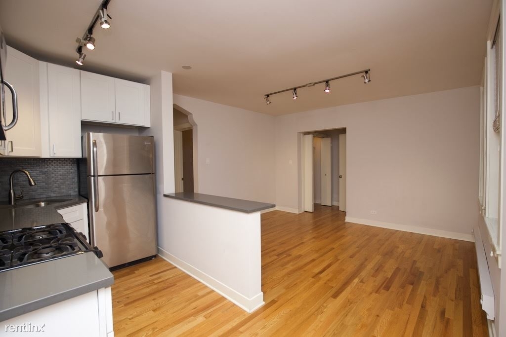 2420 N. Kedzie, Unit 201 - Photo 4