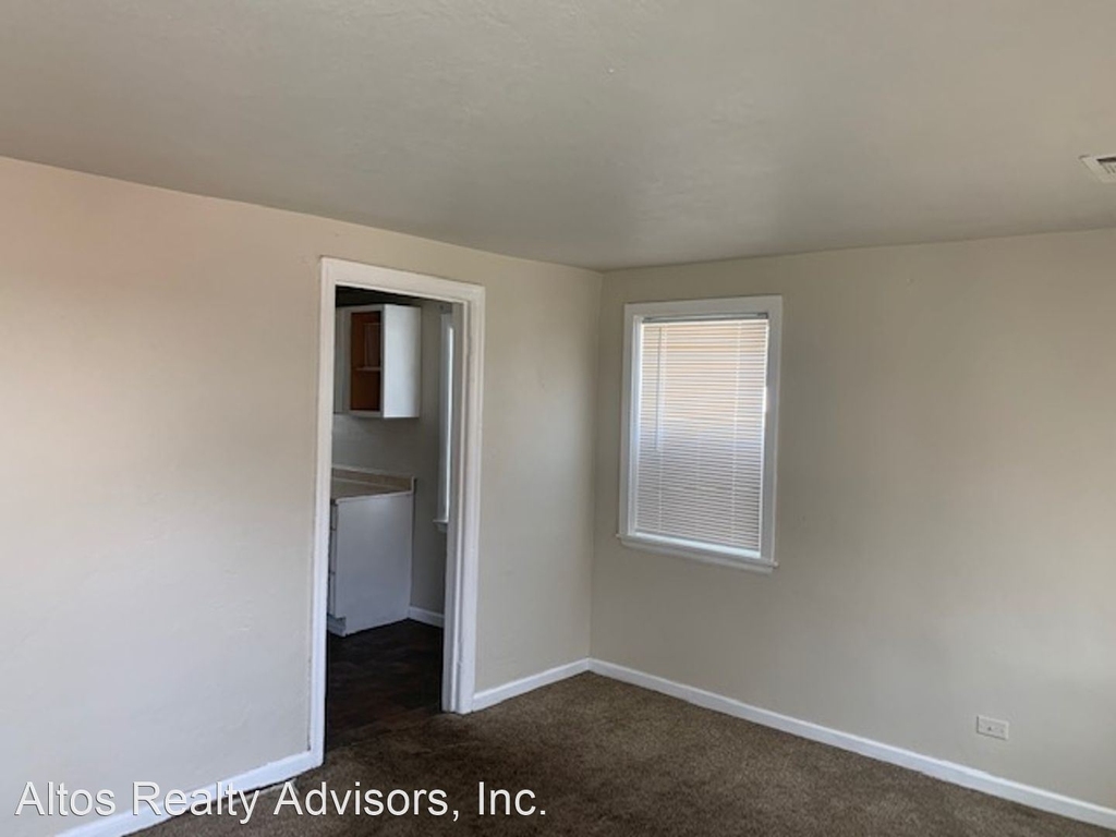 1690 W Girard Ave - Photo 2