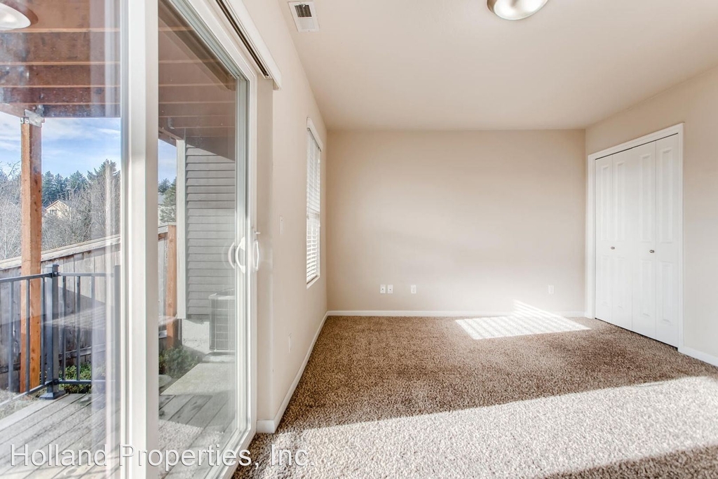 10448 Ne Park Ridge Way - Photo 2