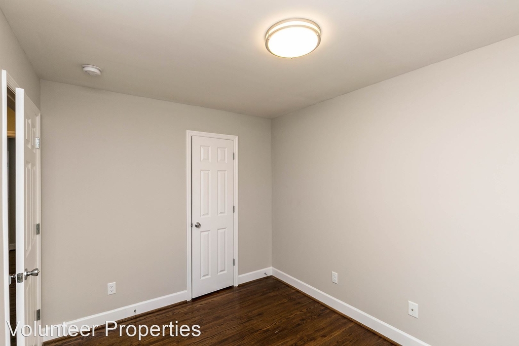 110 Hickory Hill Court - Photo 12