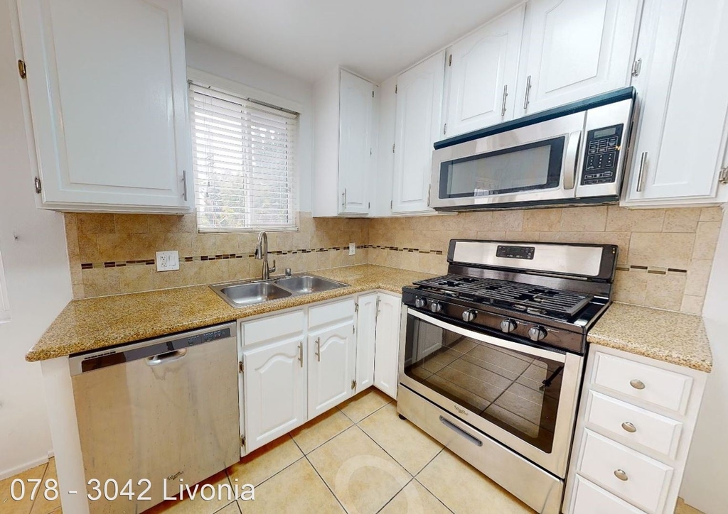 3042 Livonia Ave. - Photo 7