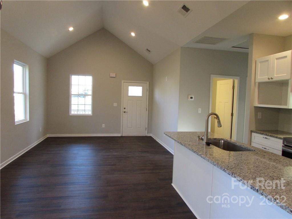 504 Messner Street - Photo 6