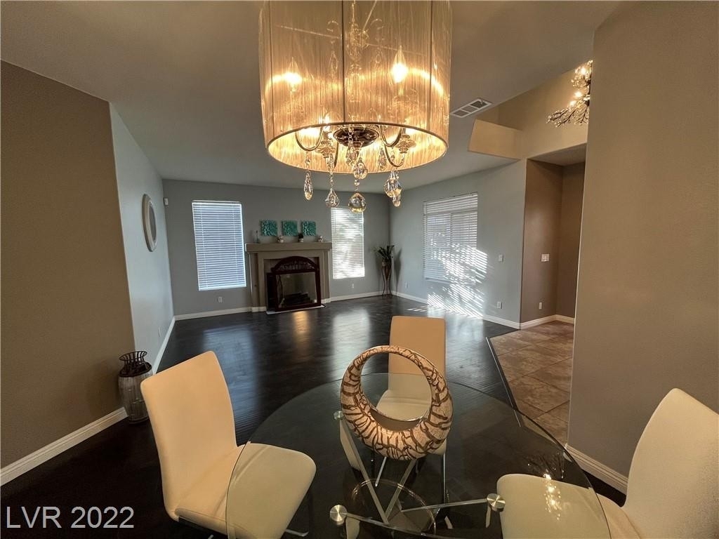 725 Heritage Cliff Avenue - Photo 10