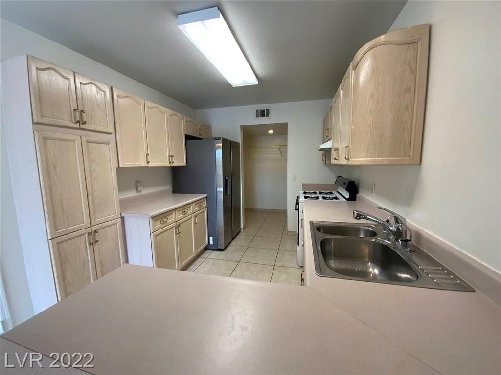 2608 Giant Redwood Avenue - Photo 6