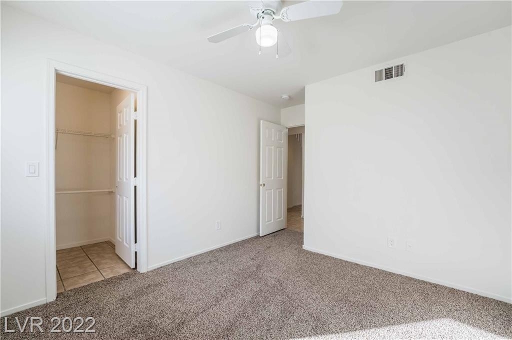 6081 Shadow Oak Drive - Photo 14