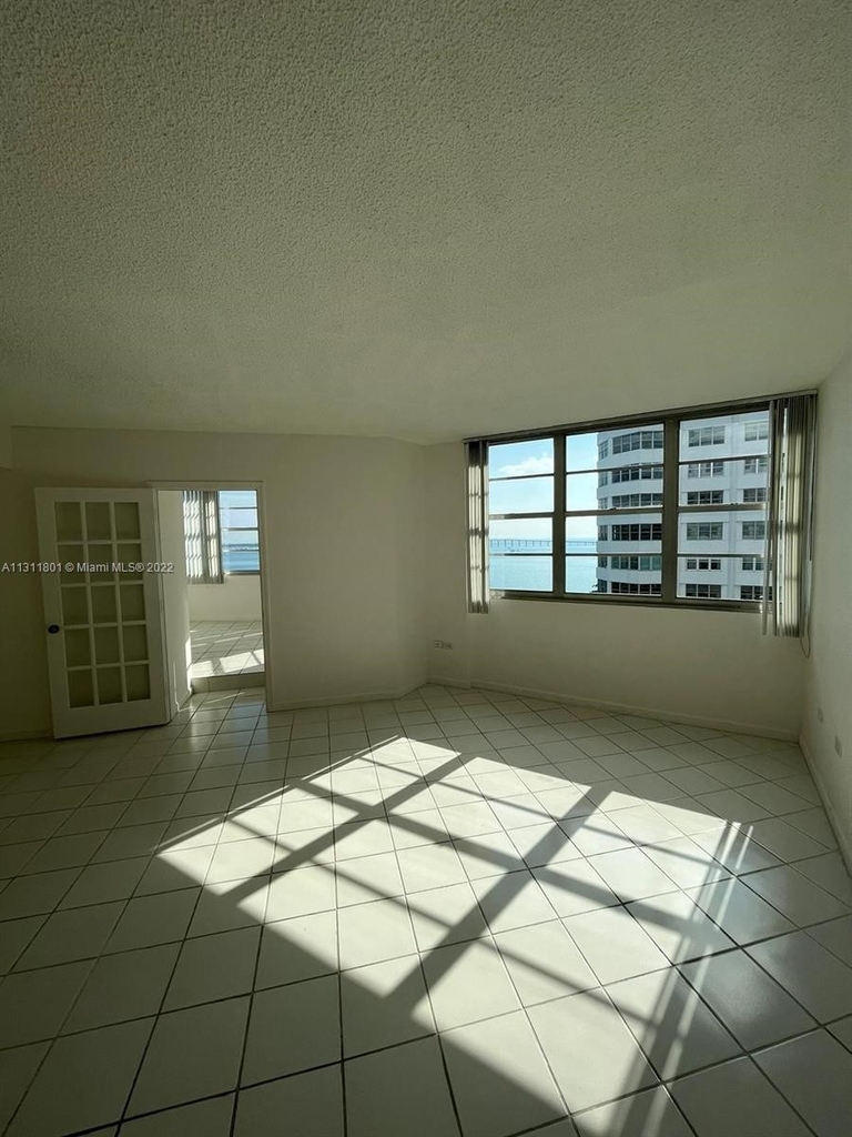 801 Brickell Bay Dr - Photo 8