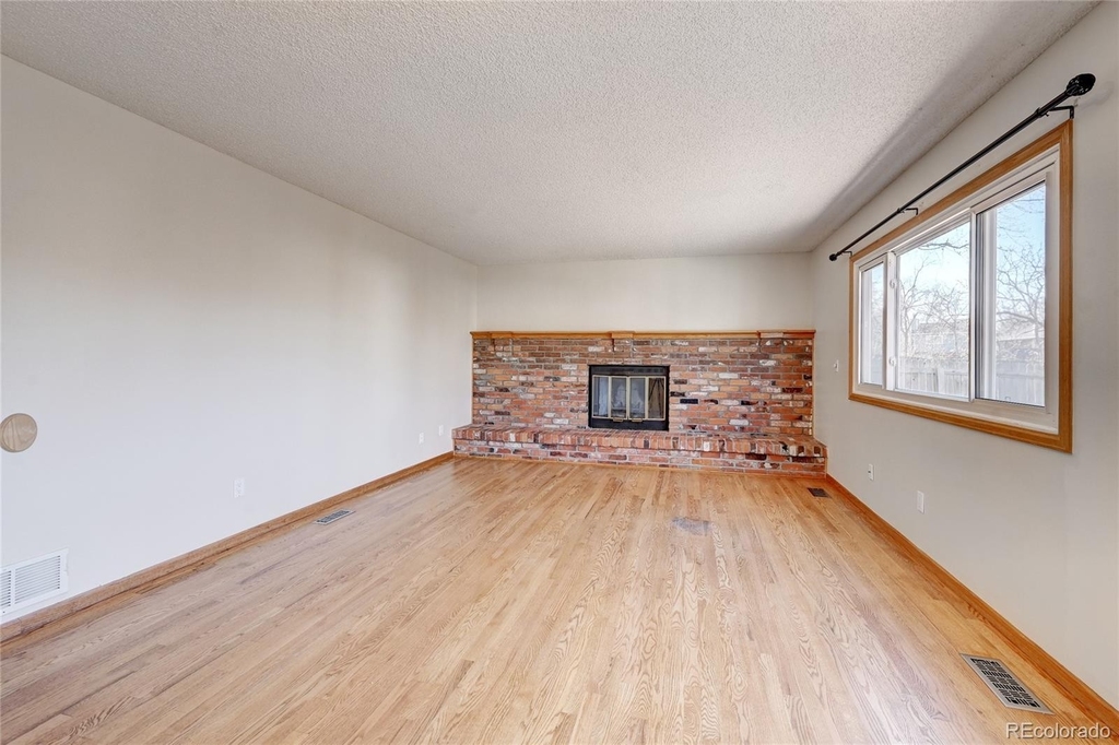 10557 Irving Court - Photo 15