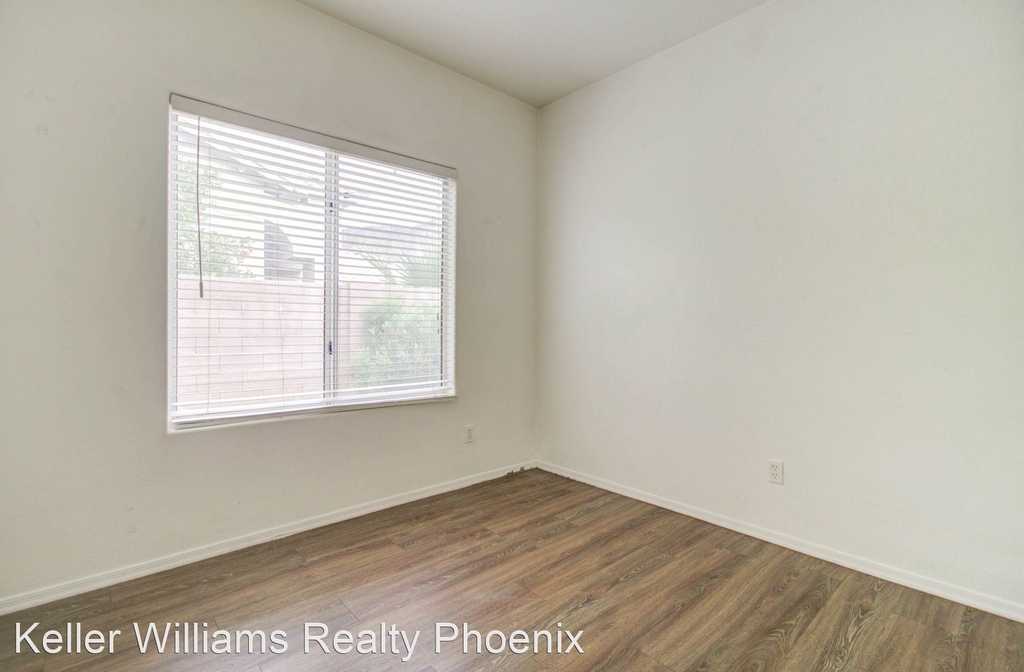 20376 North 52nd Avenue - Photo 23