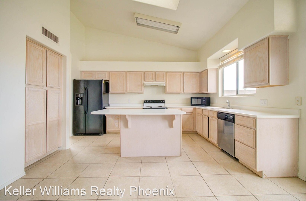 20376 North 52nd Avenue - Photo 15