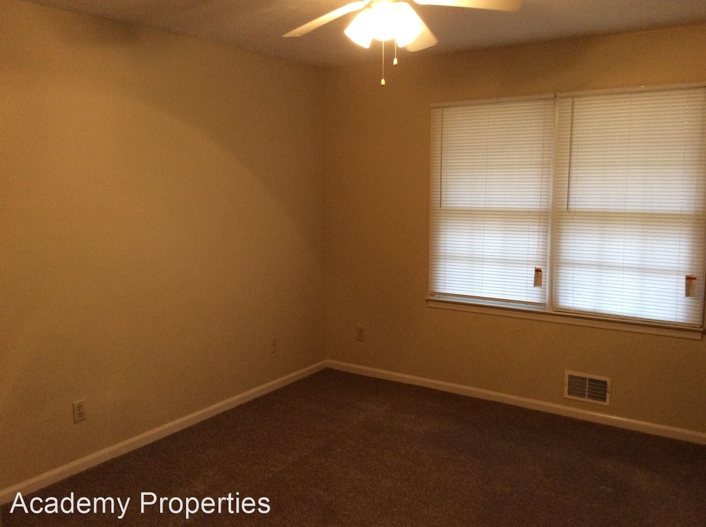 8017 Bamby Lane - Photo 2