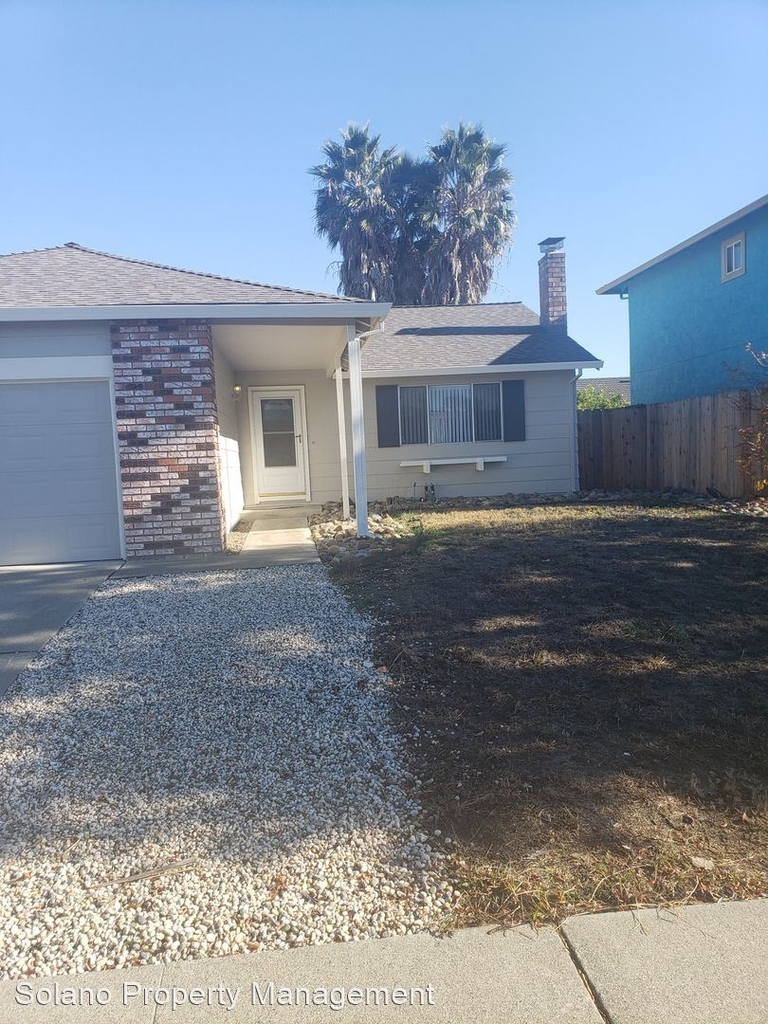 807 Scoter Wy - Photo 1