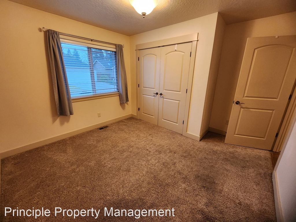 2933 Ava St. - Photo 7