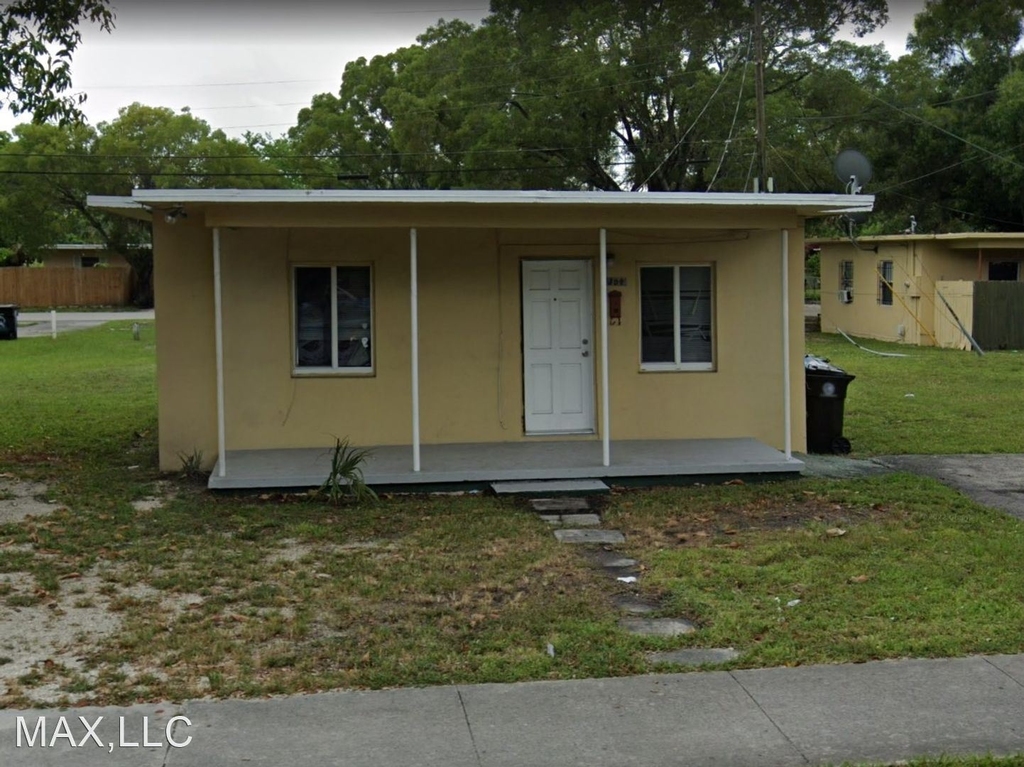 1304 Nw 4 St - Photo 0