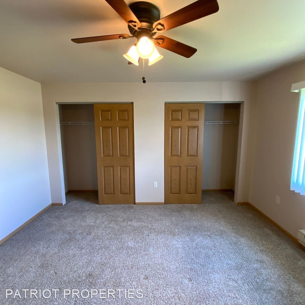 1010 Berry Ave - Photo 6