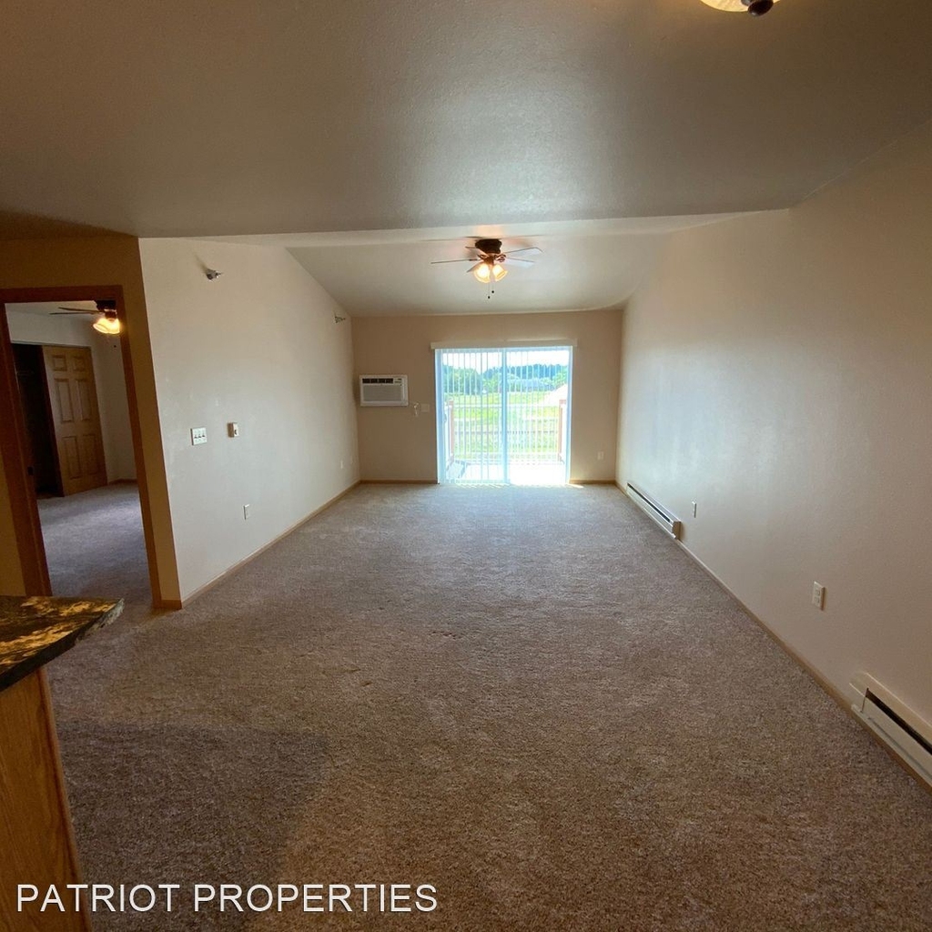 1010 Berry Ave - Photo 1